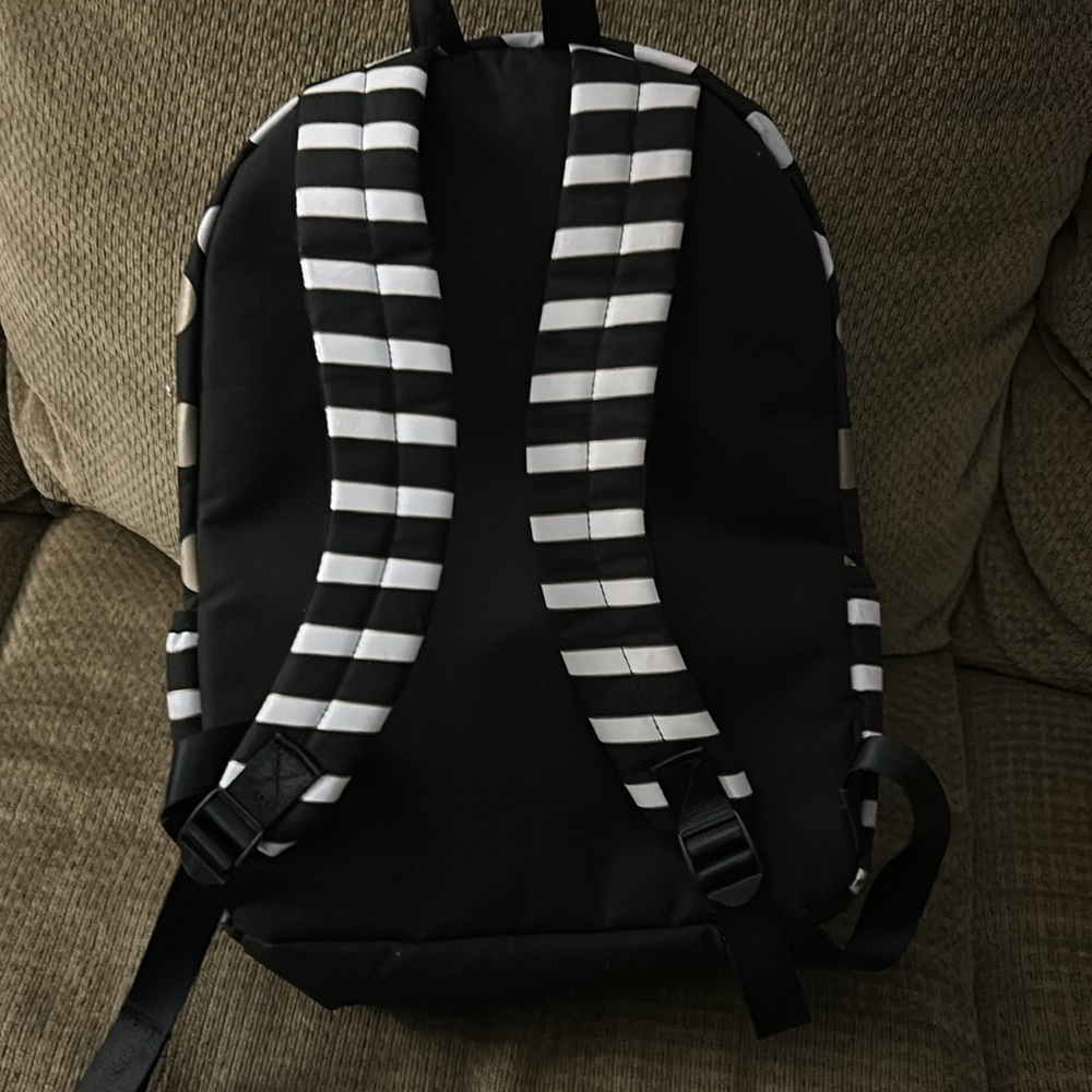 Justice “K” Backpack - Picture 4 of 4